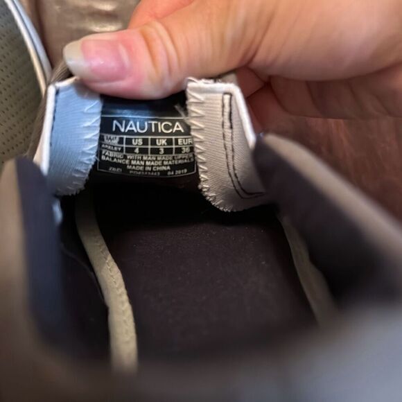 Nautica loafers size 4 boys - Picture 4 of 4